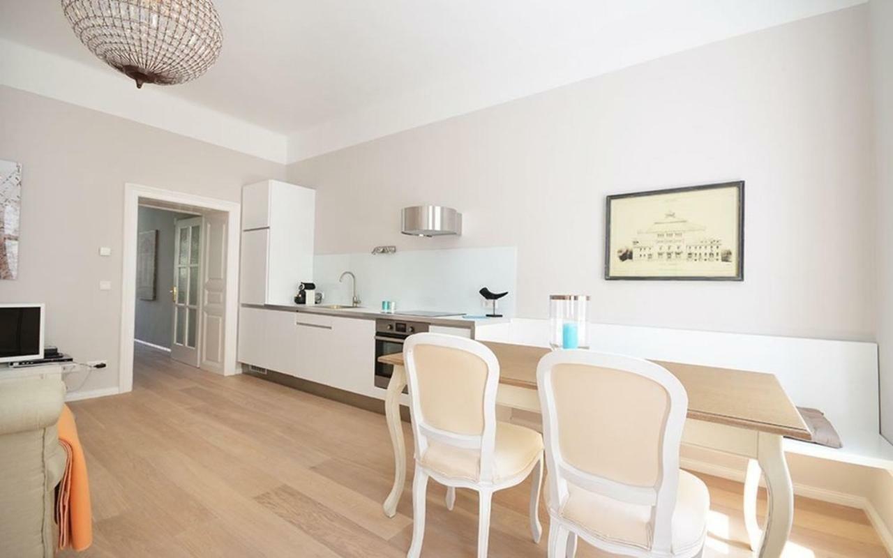 | Modern, Bright Business In Center, Alsergrund * Vienna